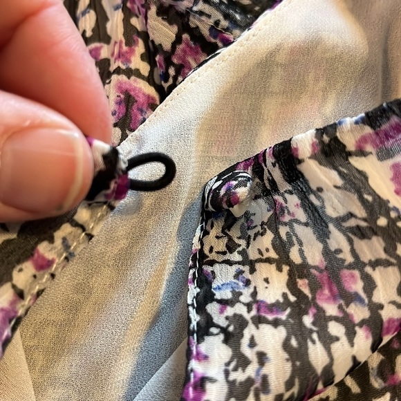 NWT-express-XS-purple/black abstract print-Ruffle sleeves, pet plum top/blouse - Picture 9 of 12